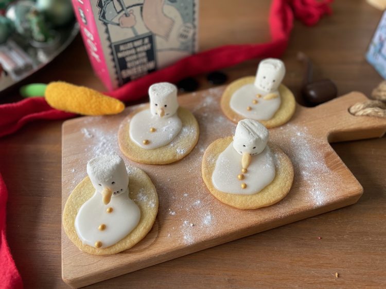 Melted snowman cookies